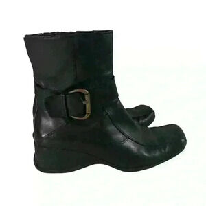 Clark’s‎  Madison boots with buckle good condition size 6